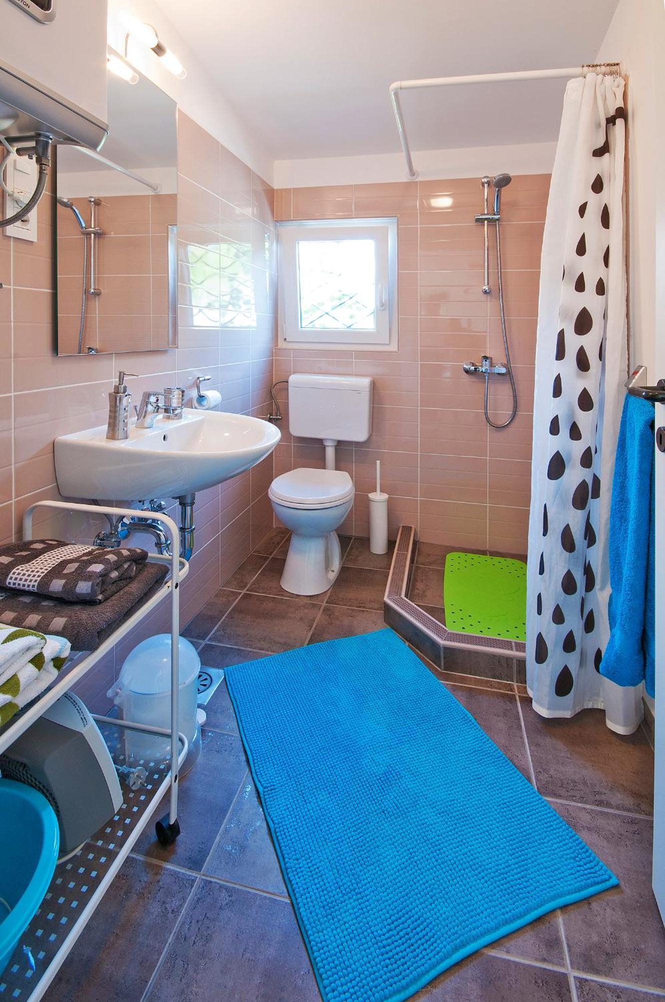 Apartma Your Colourful *