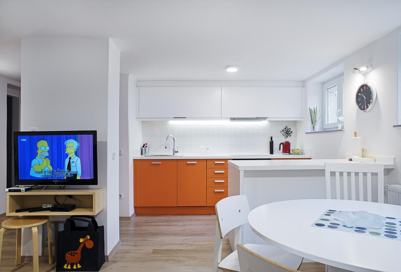 Apartma Your Colourful
